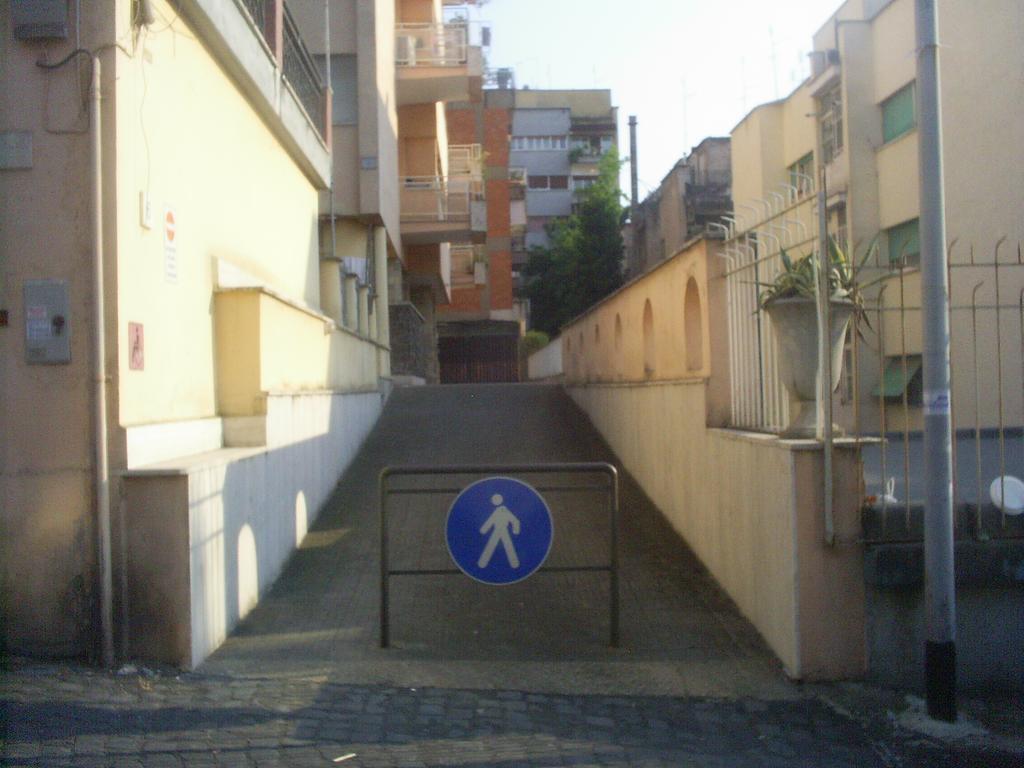 Passeggiate Romane B&B المظهر الخارجي الصورة