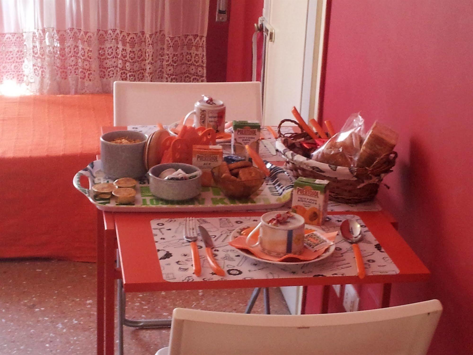 Passeggiate Romane B&B المظهر الخارجي الصورة