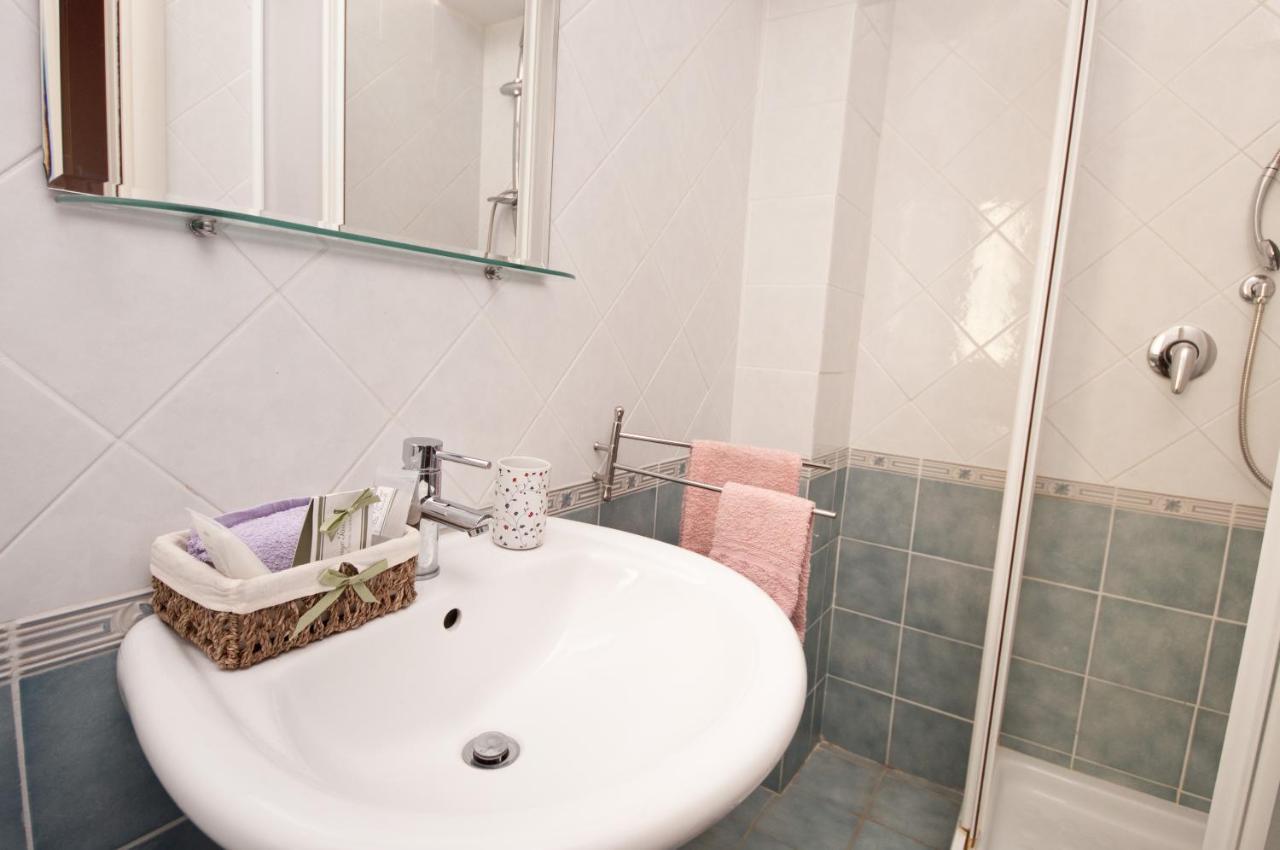 Passeggiate Romane B&B المظهر الخارجي الصورة